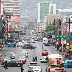 Buscan Incrementar Competencia en Transporte de Carga en Monterrey